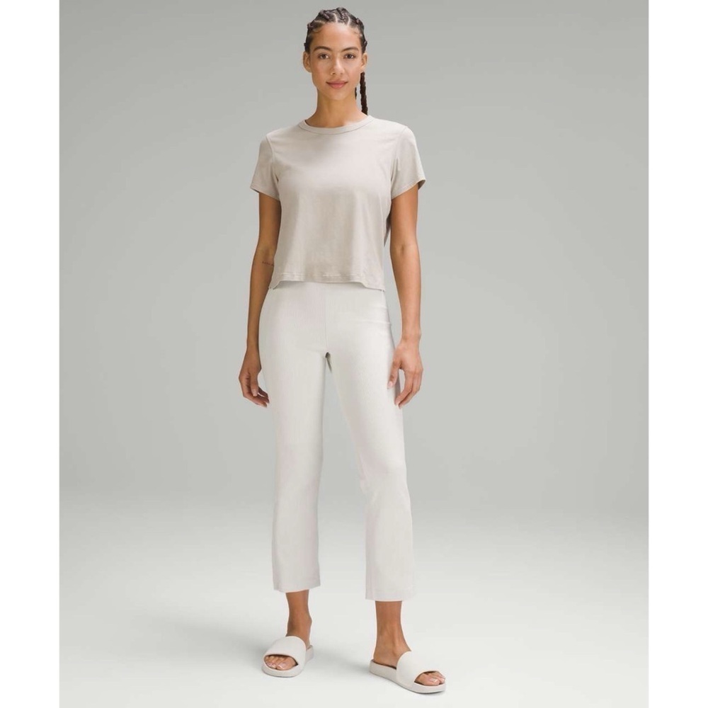 Lululemon Ribbed Softstreme Zip-Leg High-Rise Cropped Pants 25" - Size 6